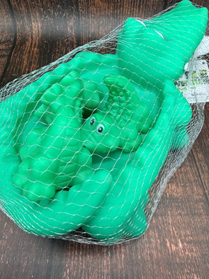 Alligator Baby Bath Animal Family Toy Set